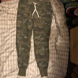 Old Navy Camp Print Joggers
